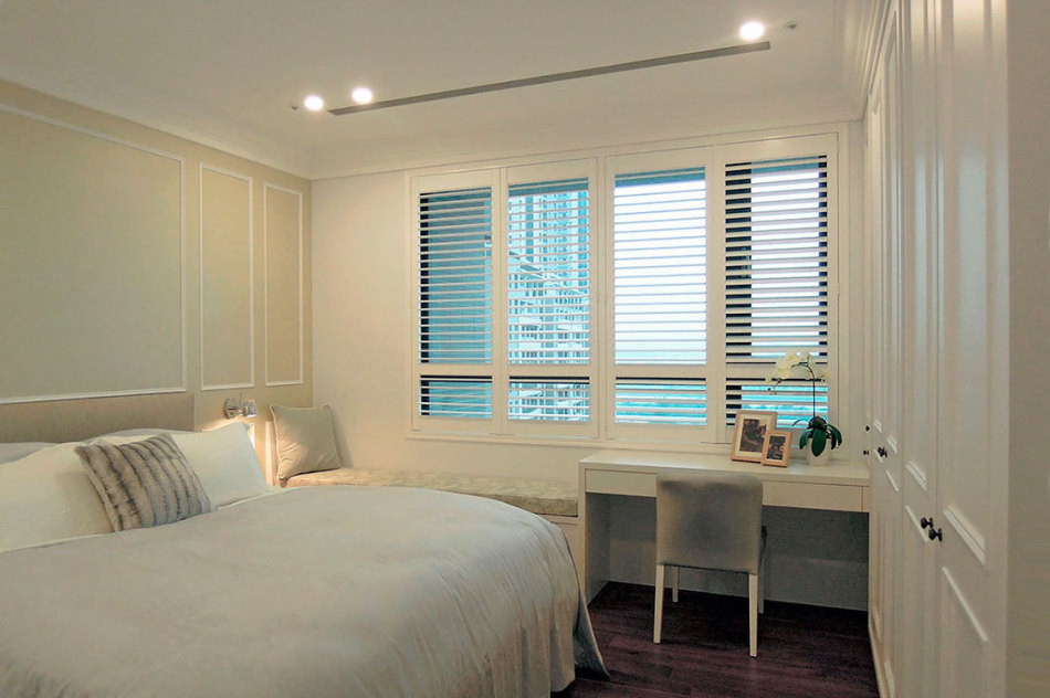 现代风格主卧房欣赏图