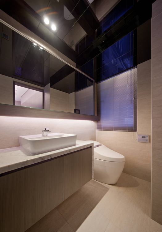 混搭风主卧卫浴装修效果图