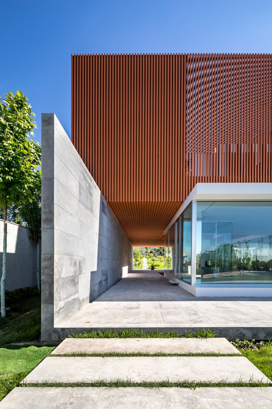 Az-Boroun Villa / CROSSARCHITECTURE