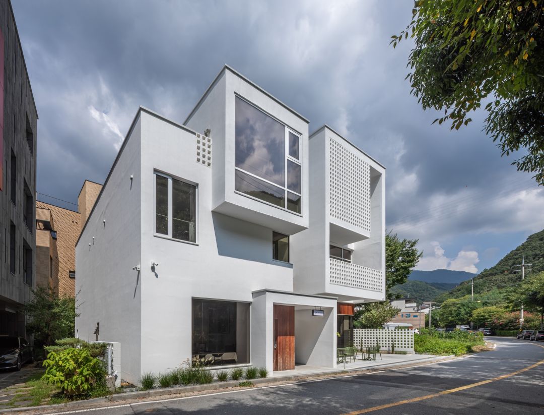 White Brick House / PLAN Architects office