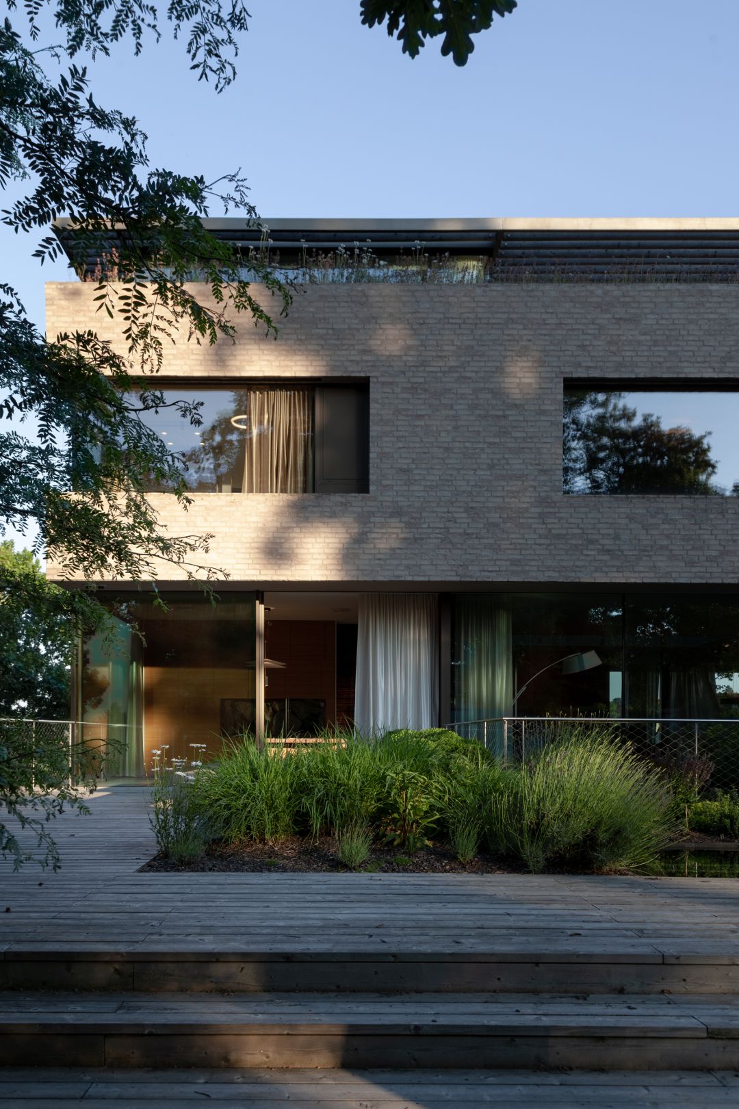 Villa Vista / Znameni Ctyr Architekti