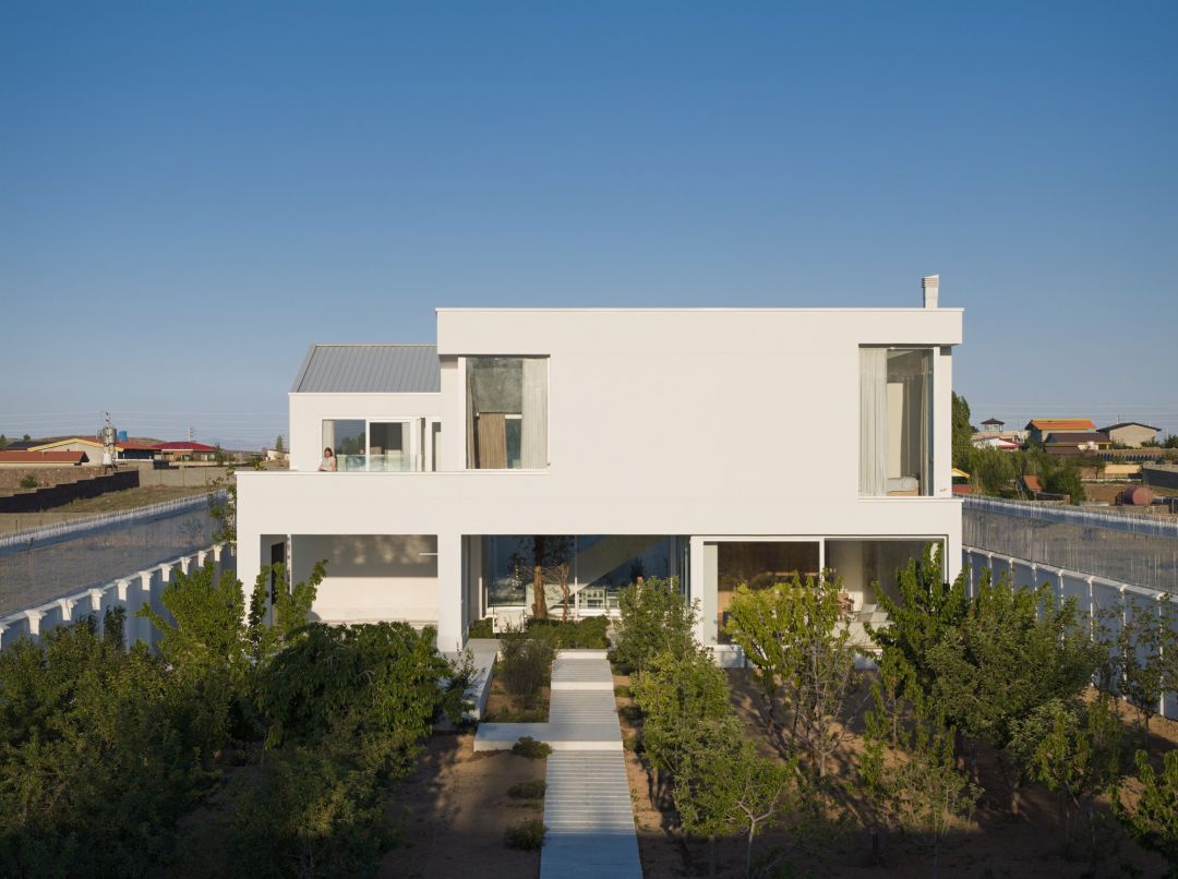 Shahrzad Villa / Kanisavaran Office