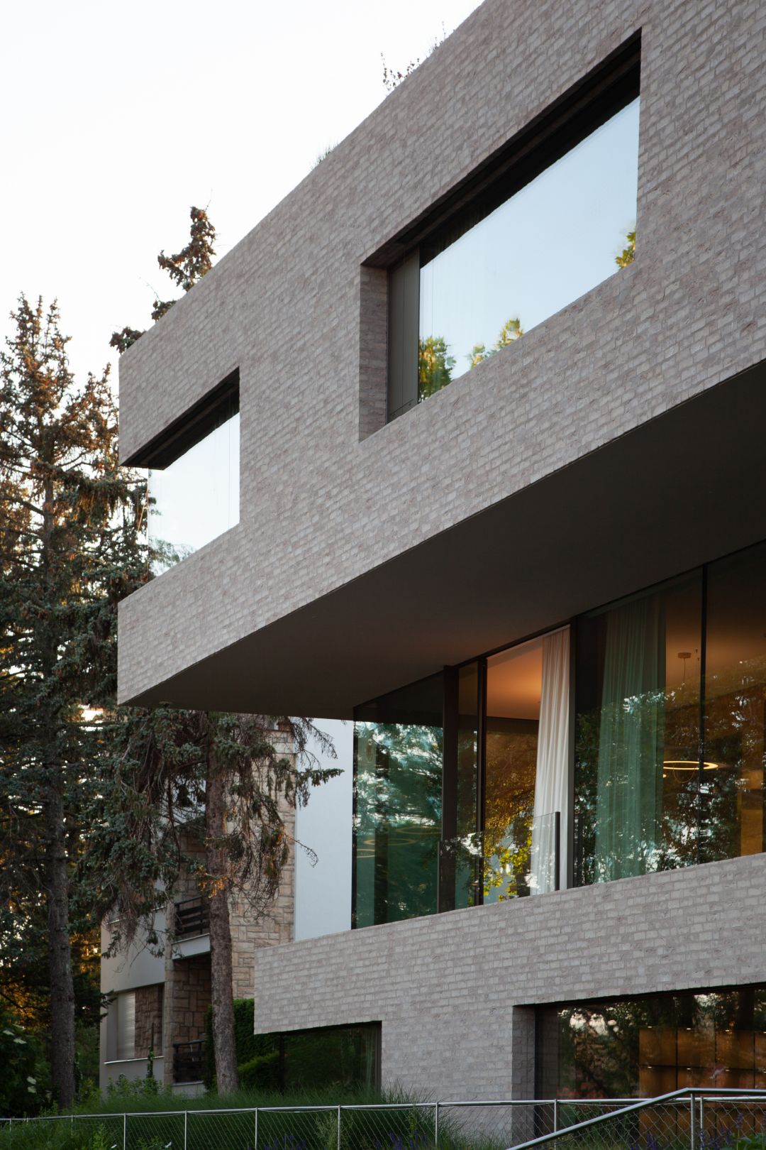 Villa Vista / Znameni Ctyr Architekti