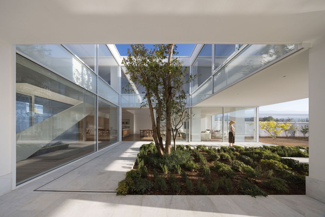 Shahrzad Villa / Kanisavaran Office
