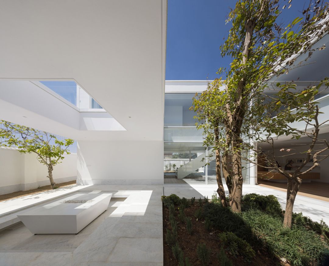 Shahrzad Villa / Kanisavaran Office