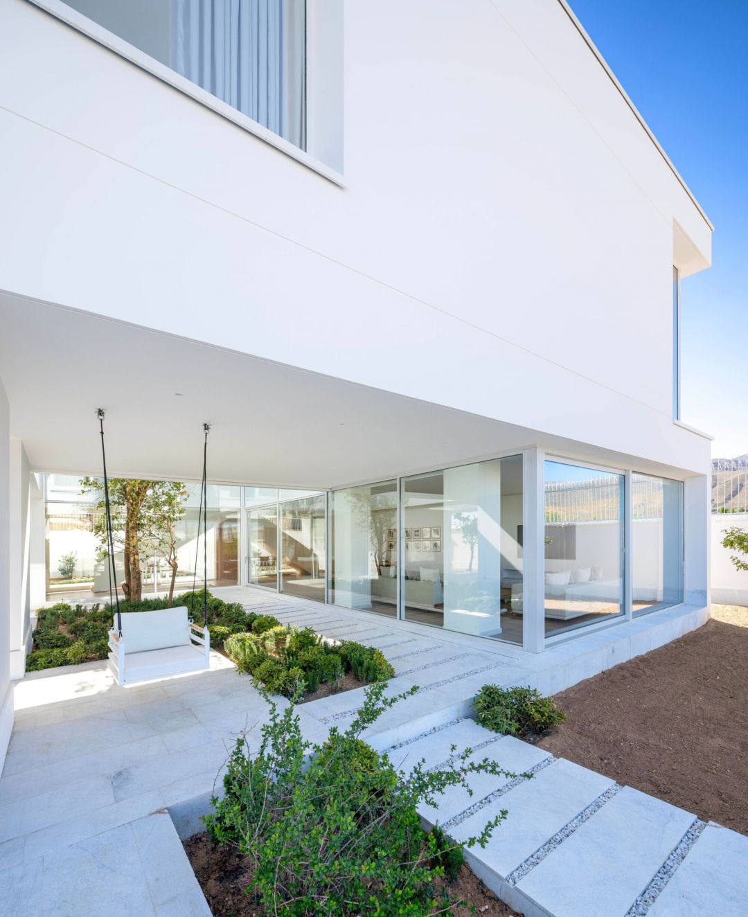 Shahrzad Villa / Kanisavaran Office