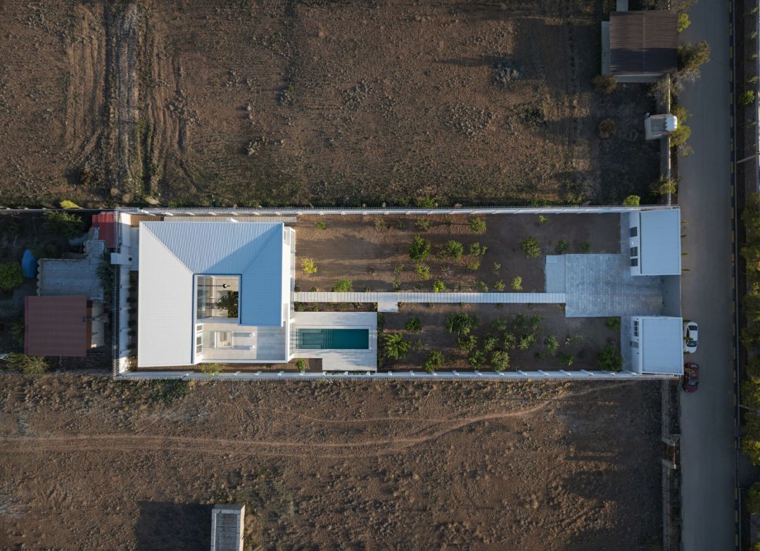 Shahrzad Villa / Kanisavaran Office